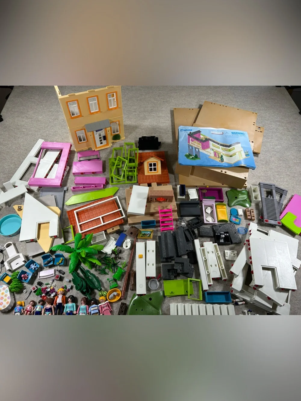 Playmobil Playset Accessories - huge lot - 5574